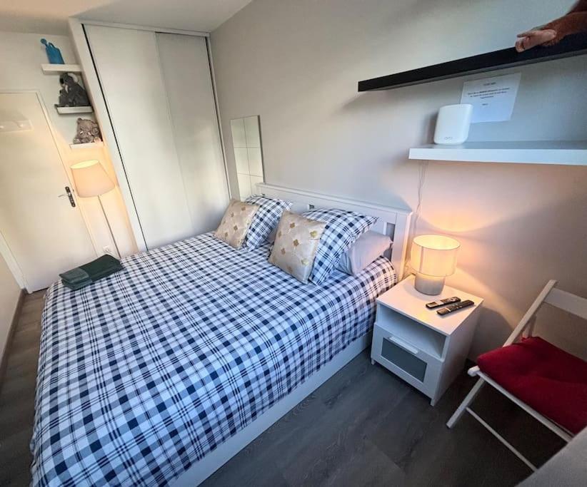 Appartement Confort Avec Balcon - Champigny Buitenkant foto