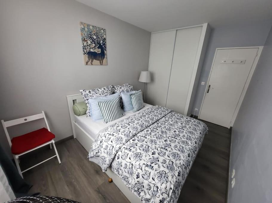 Appartement Confort Avec Balcon - Champigny Buitenkant foto