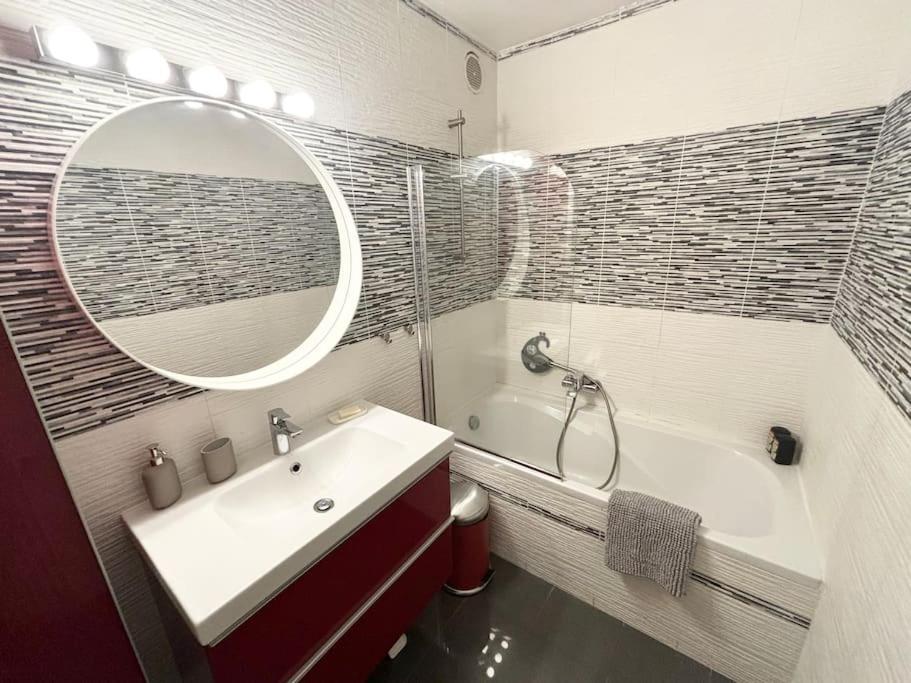 Appartement Confort Avec Balcon - Champigny Buitenkant foto